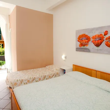 Lydia 2* Alassio